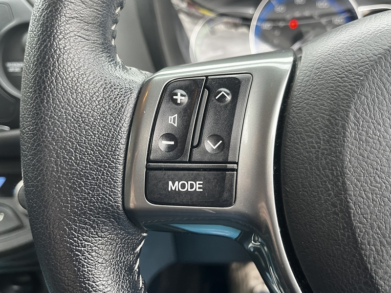 Toyota Yaris VVT-h Icon - U251