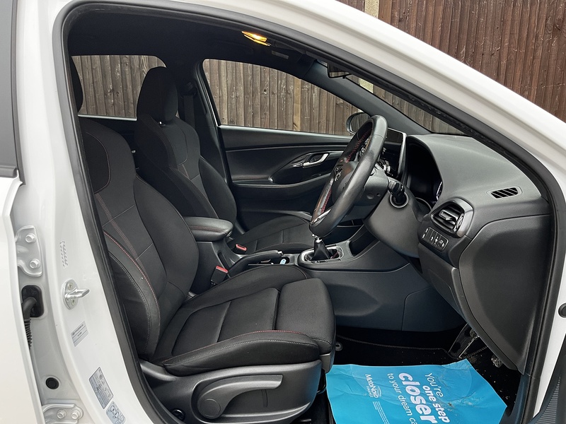 Hyundai i30 N LINE  - U258