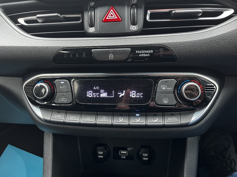 Hyundai i30 N LINE  - U258