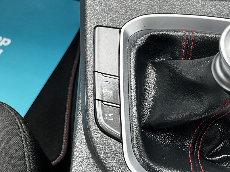 Hyundai i30 N LINE  - U258