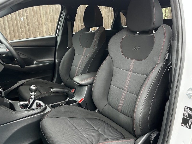 Hyundai i30 N LINE  - U258