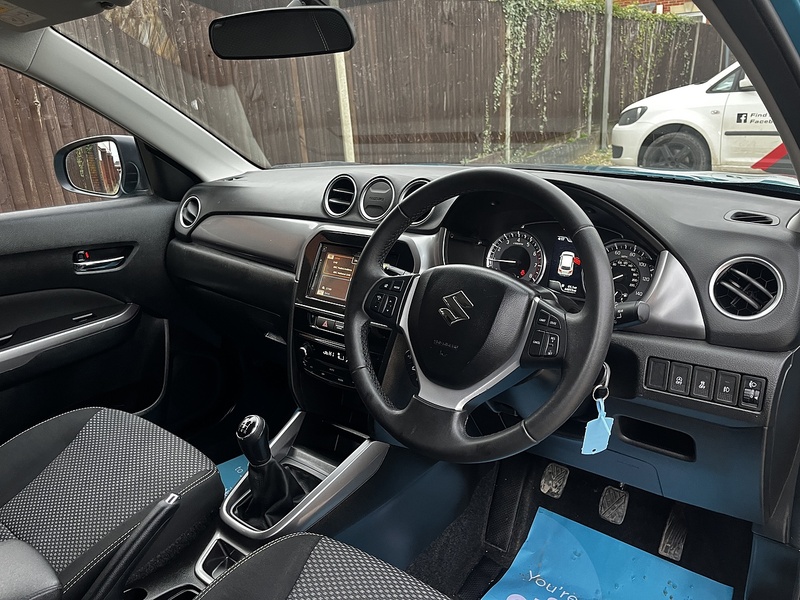 Suzuki Vitara Boosterjet SZ-T - U259