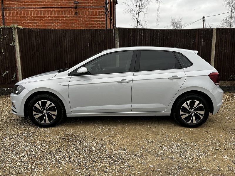 Volkswagen Polo TSI SE - U260