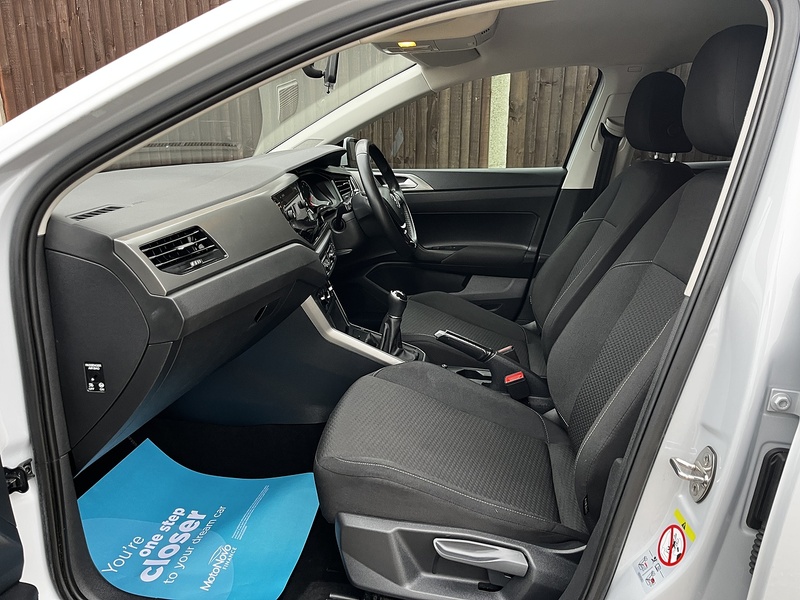 Volkswagen Polo TSI SE - U260