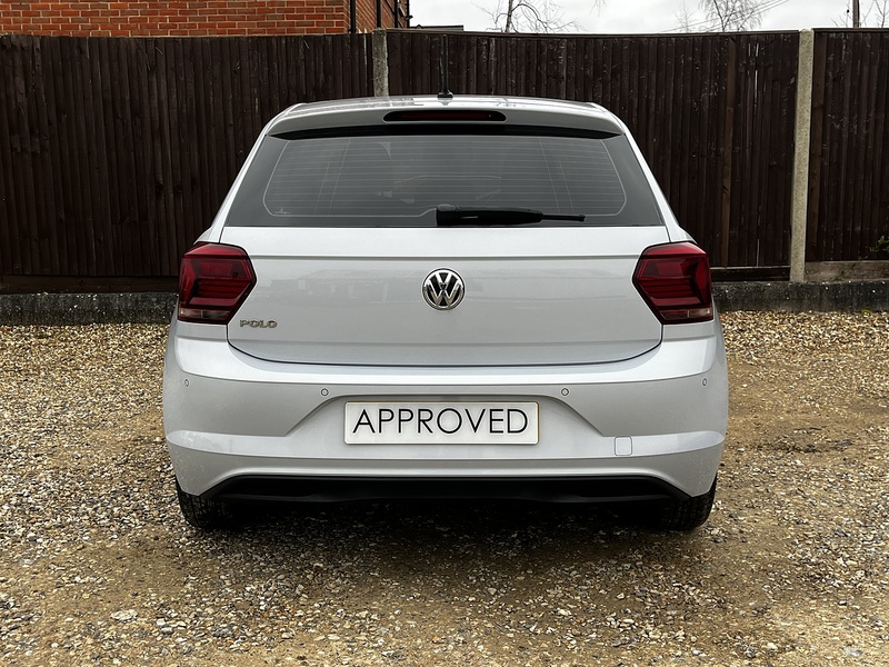 Volkswagen Polo TSI SE - U260