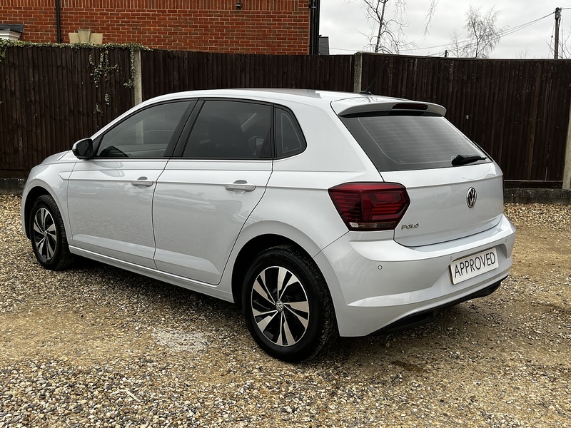 Volkswagen Polo TSI SE - U260