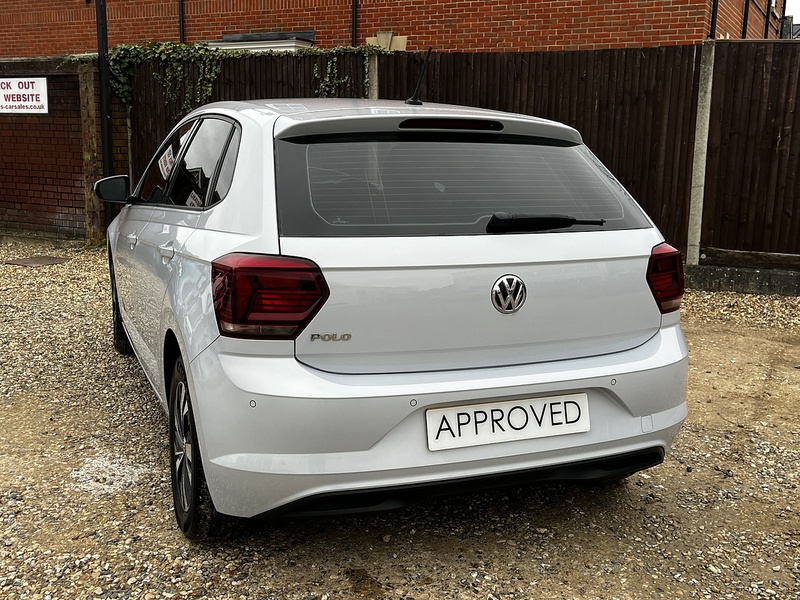 Volkswagen Polo TSI SE - U260