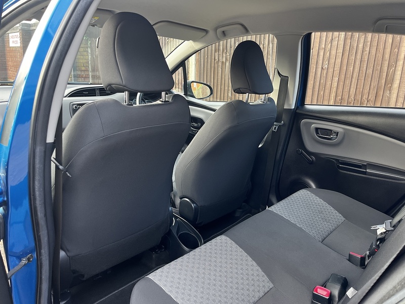 Toyota Yaris Dual VVT-i Icon - U266