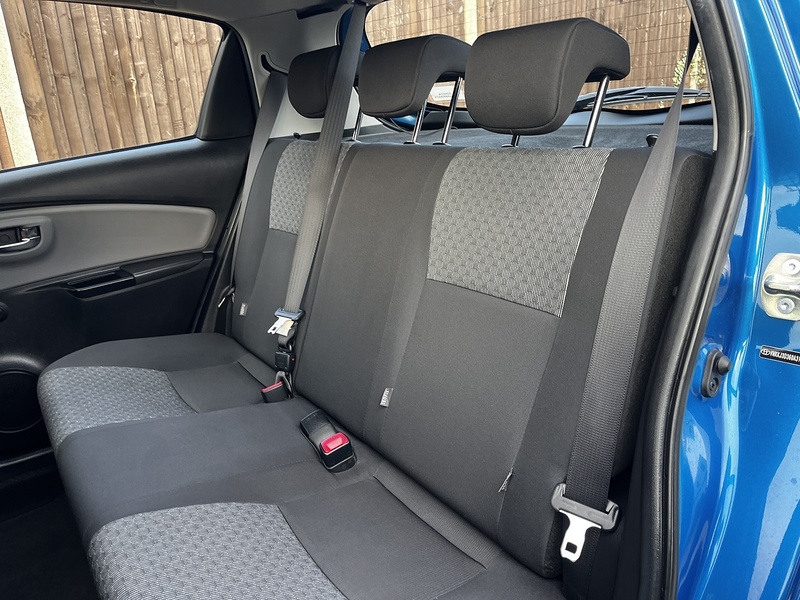 Toyota Yaris Dual VVT-i Icon - U266