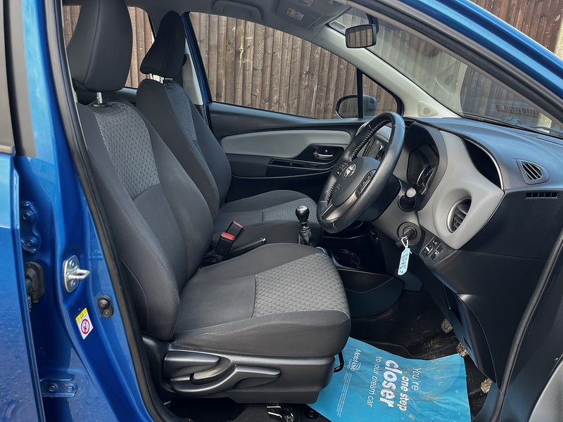Toyota Yaris Dual VVT-i Icon - U266