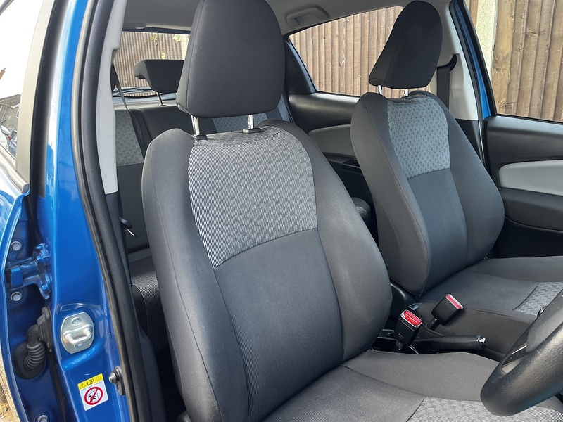 Toyota Yaris Dual VVT-i Icon - U266