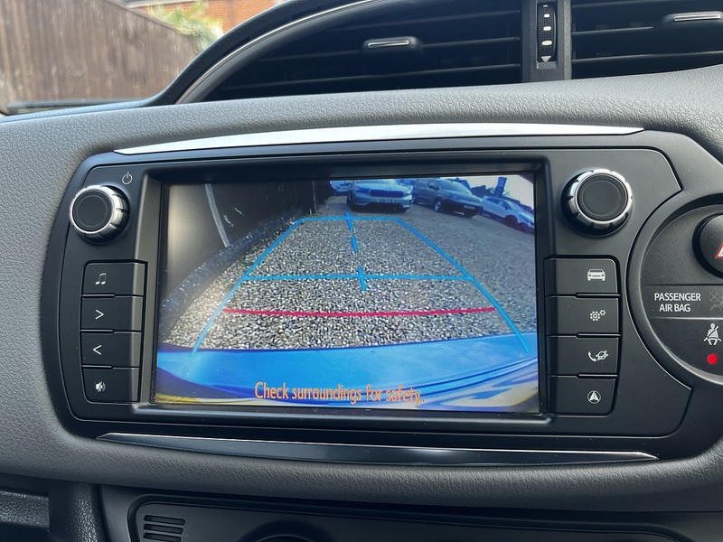 Toyota Yaris Dual VVT-i Icon - U266