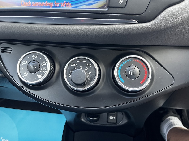 Toyota Yaris Dual VVT-i Icon - U266