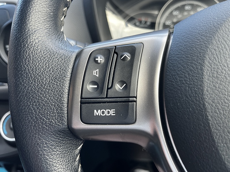 Toyota Yaris Dual VVT-i Icon - U266