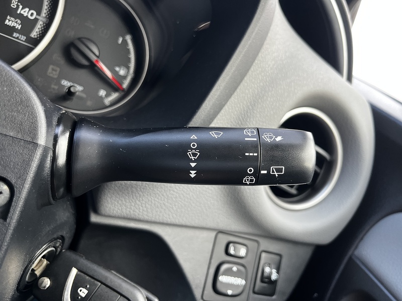 Toyota Yaris Dual VVT-i Icon - U266