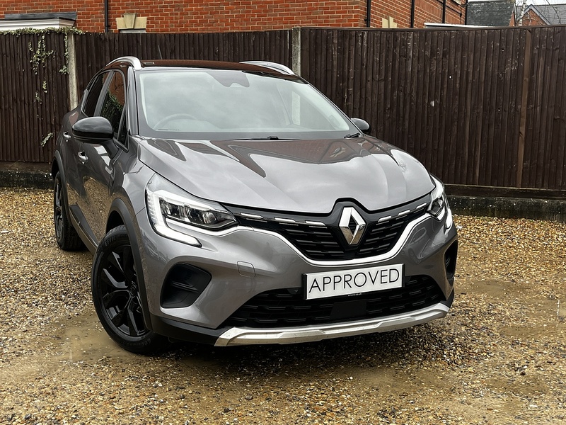 Renault Captur TCe Iconic - U267