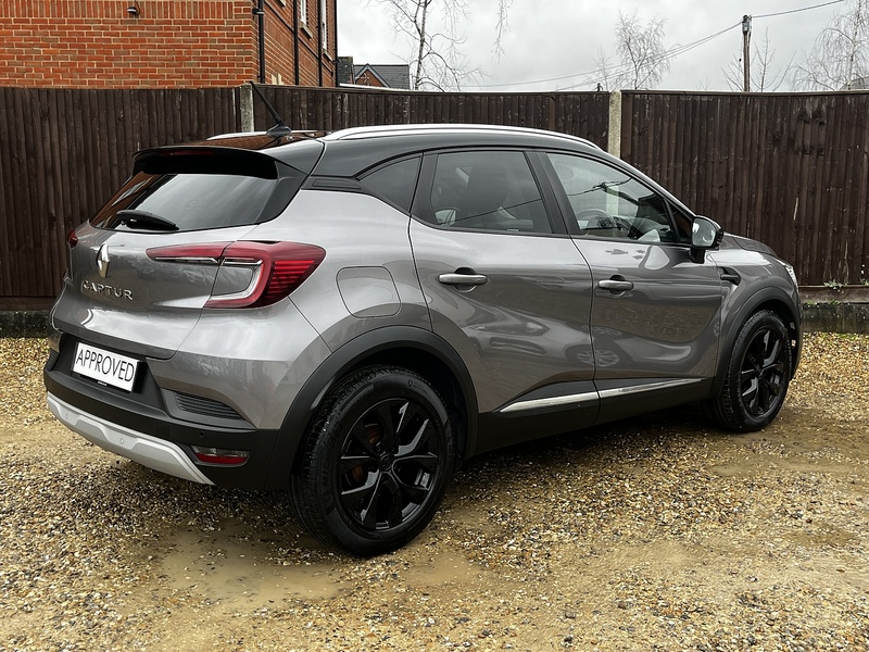 Renault Captur TCe Iconic - U267