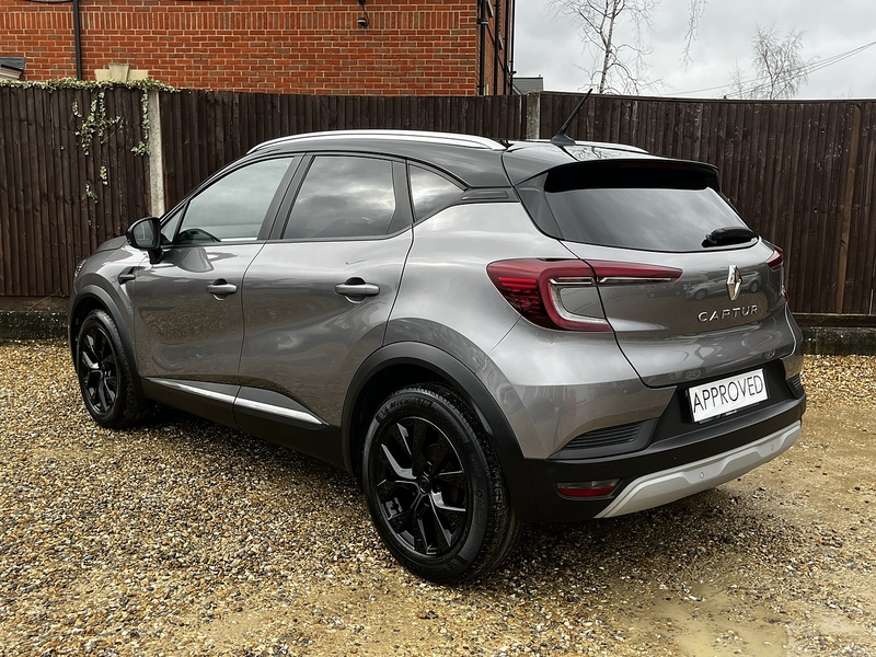 Renault Captur TCe Iconic - U267