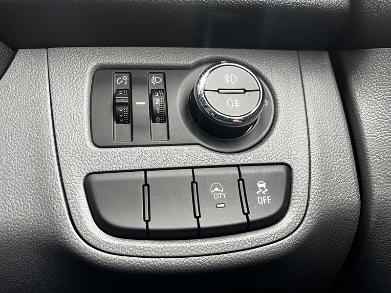 Vauxhall Viva i SL - U269