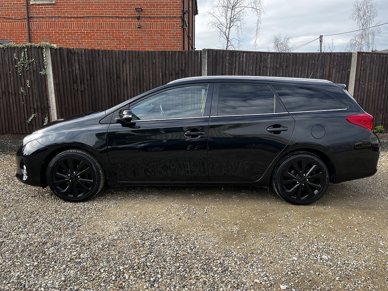 Toyota Auris V-Matic Icon+ - U272