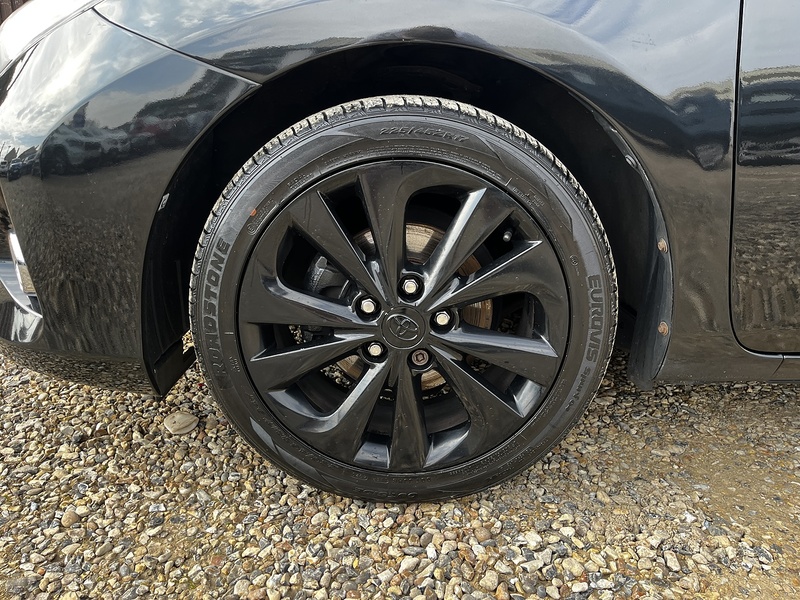 Toyota Auris V-Matic Icon+ - U272