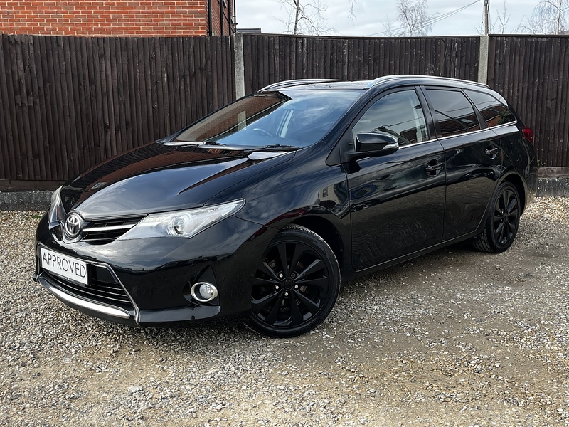 Toyota Auris V-Matic Icon+ - U272