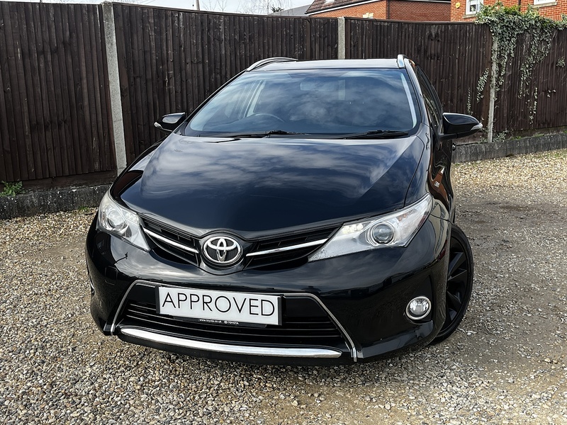 Toyota Auris V-Matic Icon+ - U272