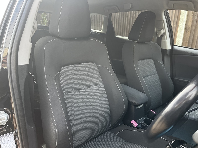 Toyota Auris V-Matic Icon+ - U272