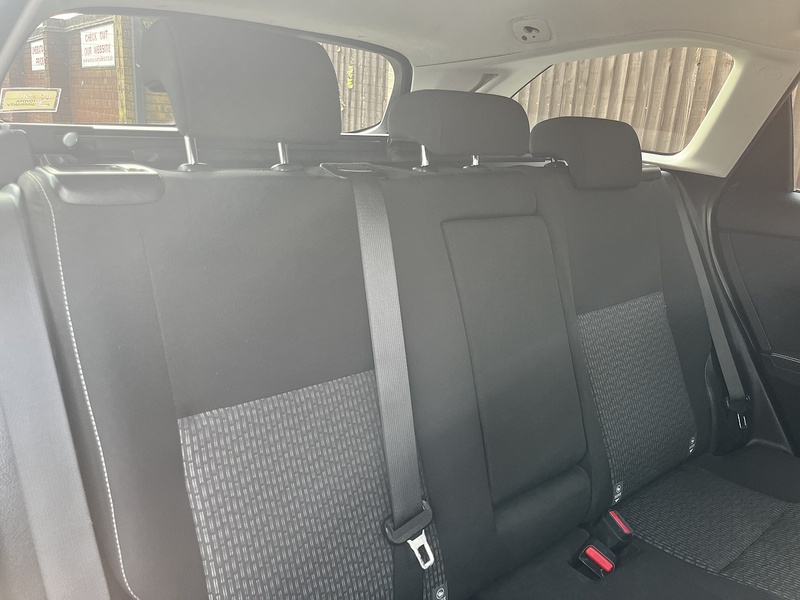 Toyota Auris V-Matic Icon+ - U272