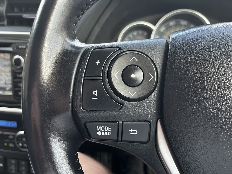 Toyota Auris V-Matic Icon+ - U272