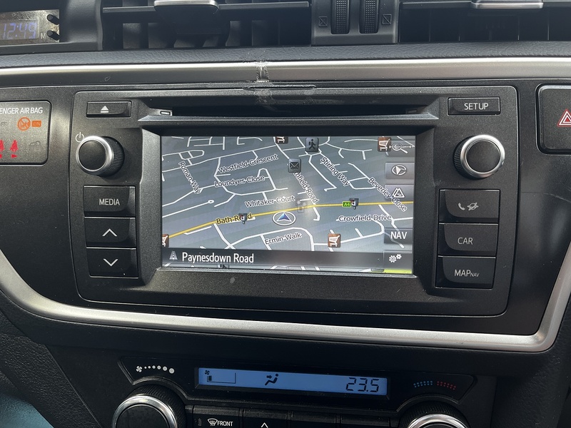 Toyota Auris V-Matic Icon+ - U272