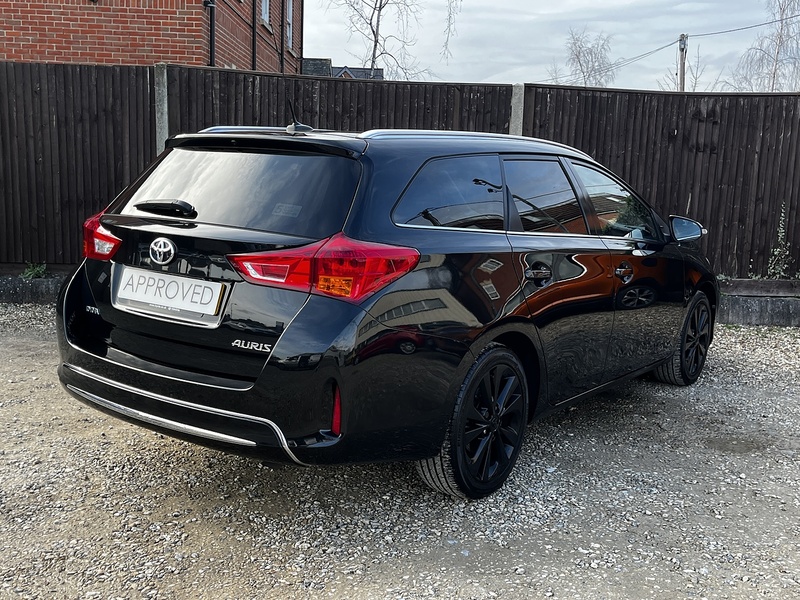 Toyota Auris V-Matic Icon+ - U272