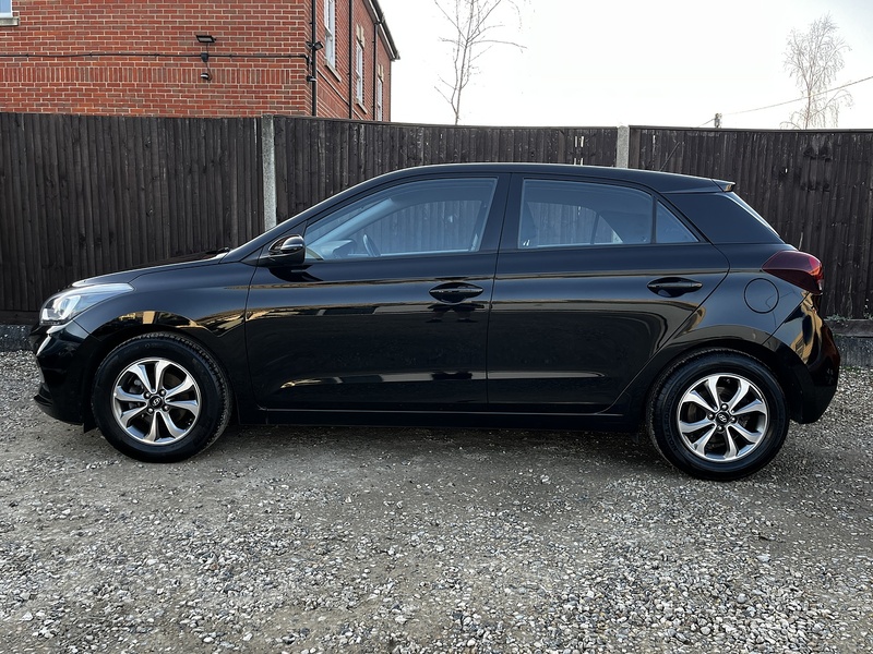 Hyundai i20 SE Launch Edition - U275