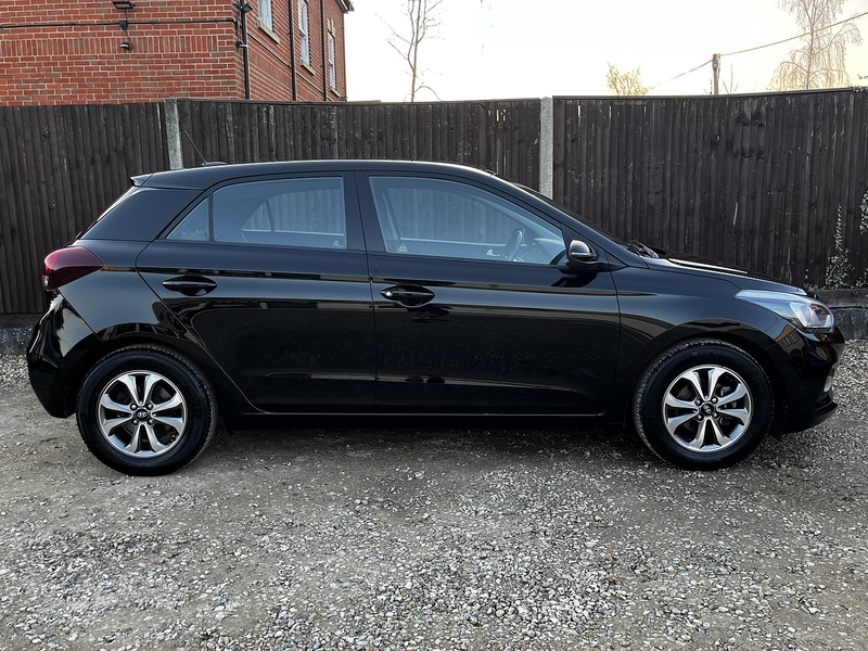 Hyundai i20 SE Launch Edition - U275