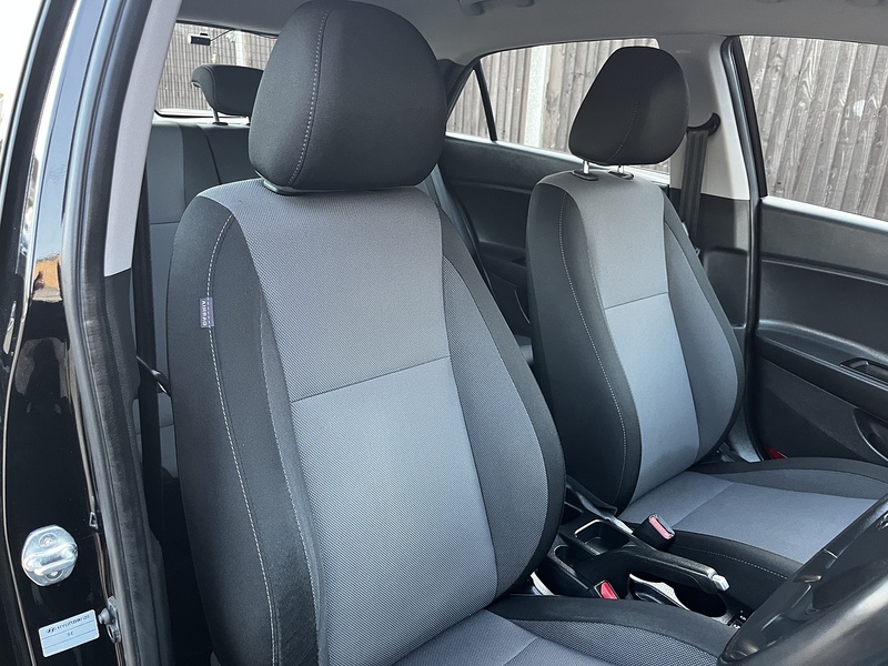 Hyundai i20 SE Launch Edition - U275