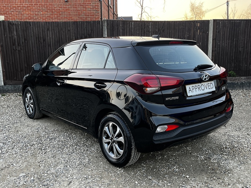 Hyundai i20 SE Launch Edition - U275