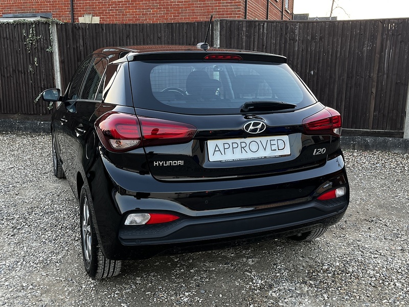 Hyundai i20 SE Launch Edition - U275