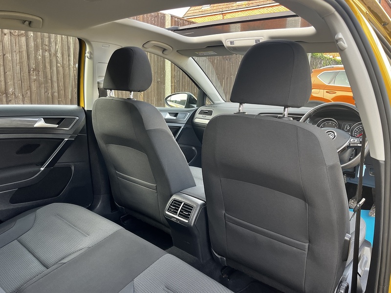 Volkswagen Golf TSI BlueMotion Tech SE - U277