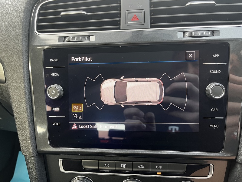 Volkswagen Golf TSI BlueMotion Tech SE - U277