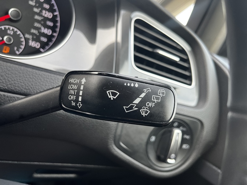 Volkswagen Golf TSI BlueMotion Tech SE - U277