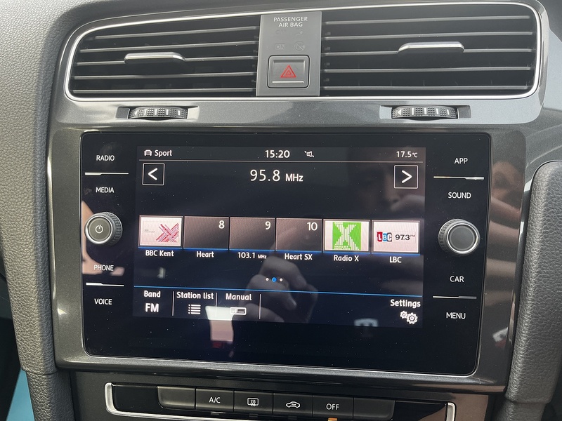 Volkswagen Golf TSI BlueMotion Tech SE - U277