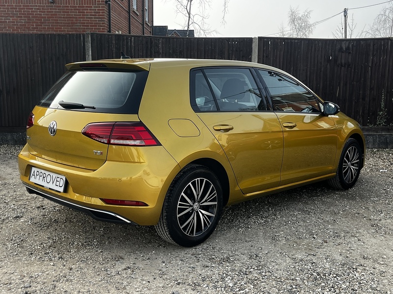 Volkswagen Golf TSI BlueMotion Tech SE - U277