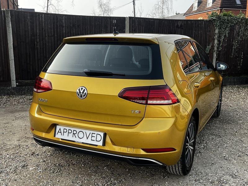 Volkswagen Golf TSI BlueMotion Tech SE - U277