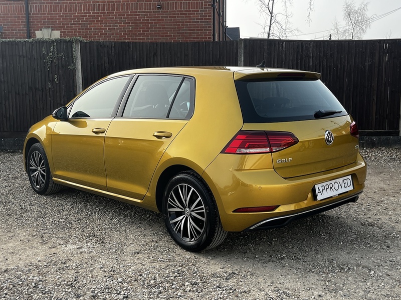 Volkswagen Golf TSI BlueMotion Tech SE - U277