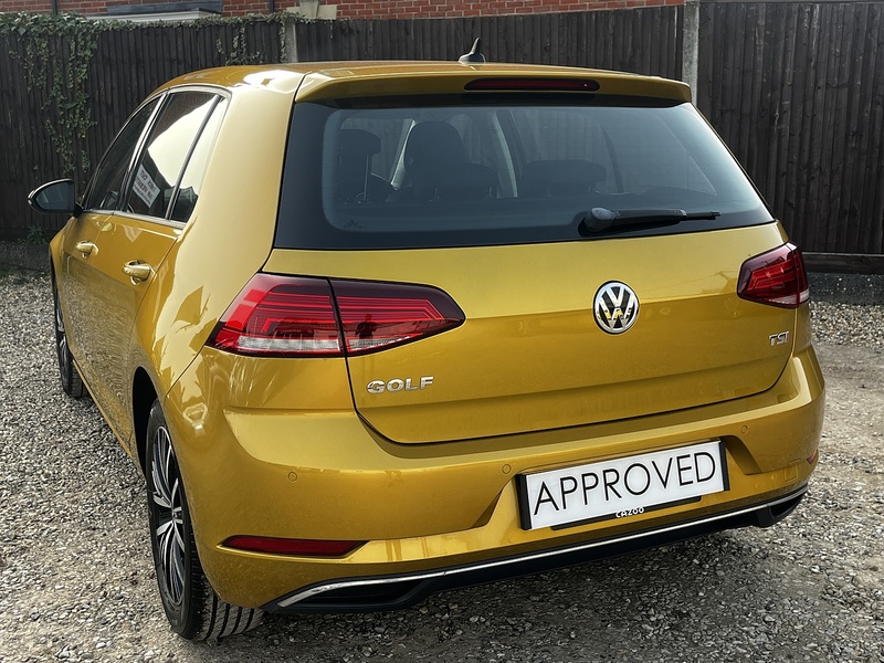 Volkswagen Golf TSI BlueMotion Tech SE - U277