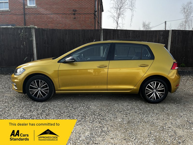 Volkswagen Golf TSI BlueMotion Tech SE - U277