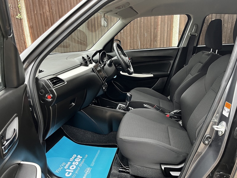 Suzuki Swift Dualjet Attitude - U280