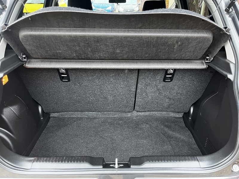 Suzuki Swift Dualjet Attitude - U280