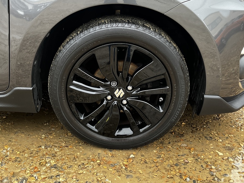 Suzuki Swift Dualjet Attitude - U280