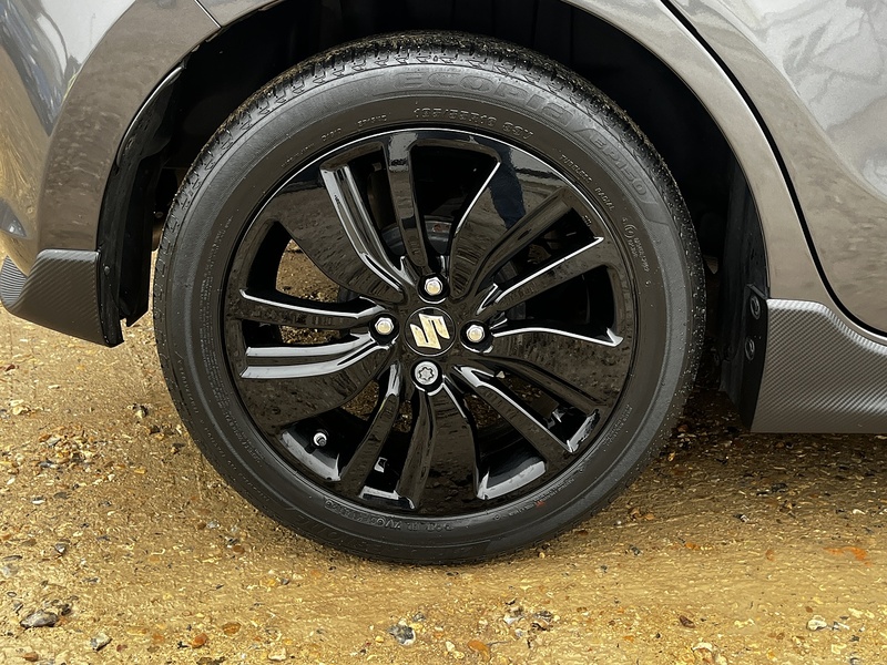 Suzuki Swift Dualjet Attitude - U280